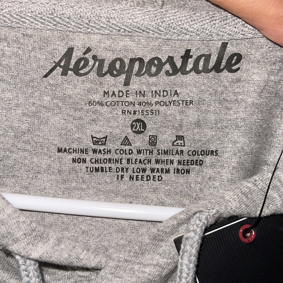 Men’s Aeropostale Tee-shirt With Hood - Picture 5 of 6